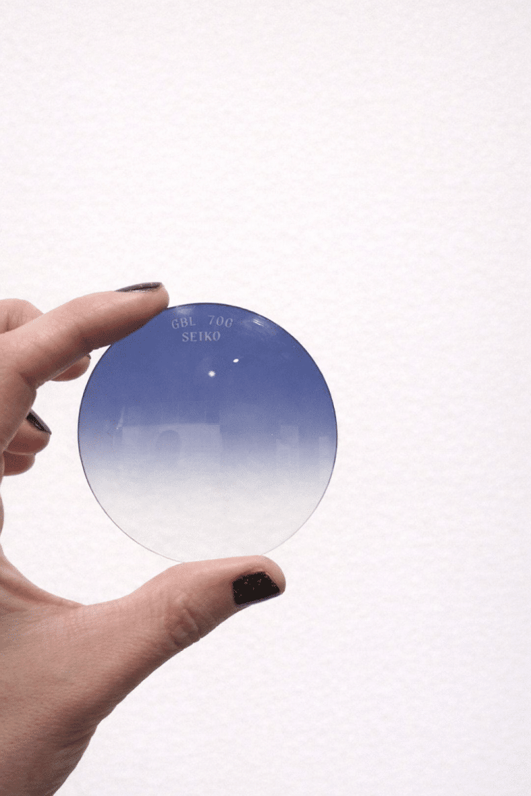 Verre colré ou teinté bleu chez OPtique Moise