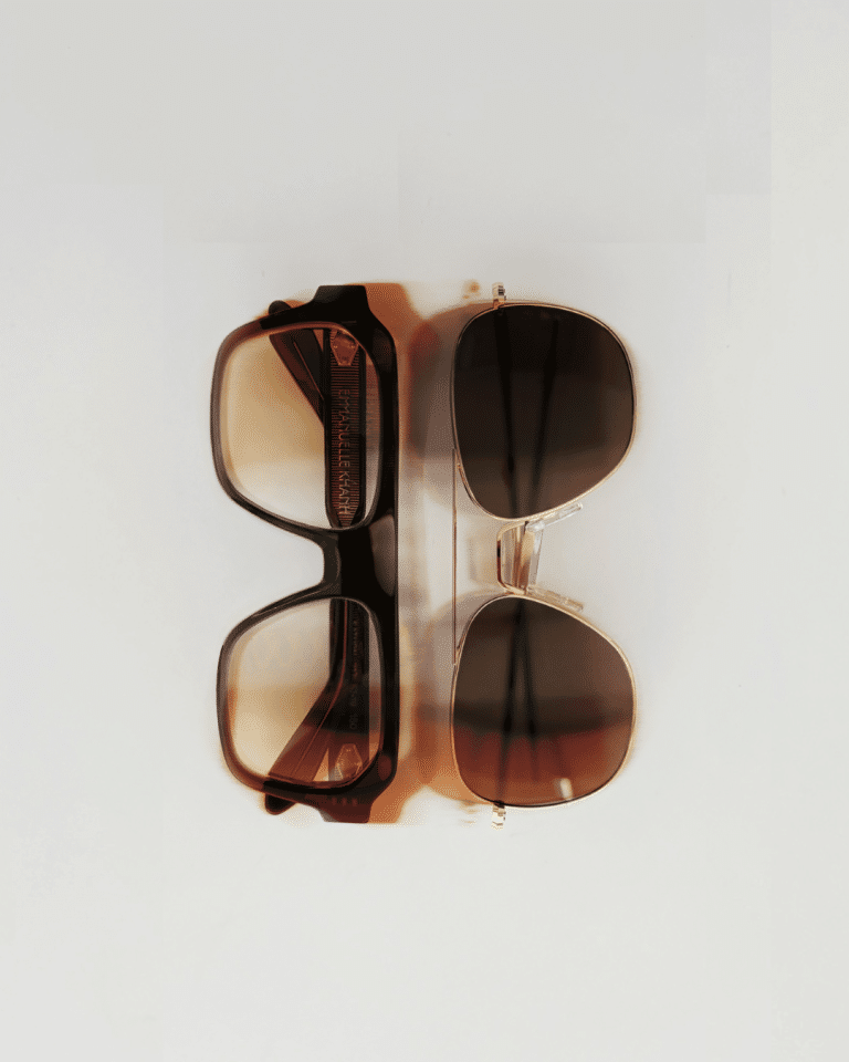Traitement antireflet offert sur votre deuxème paire de lunettes chez Optique Moise